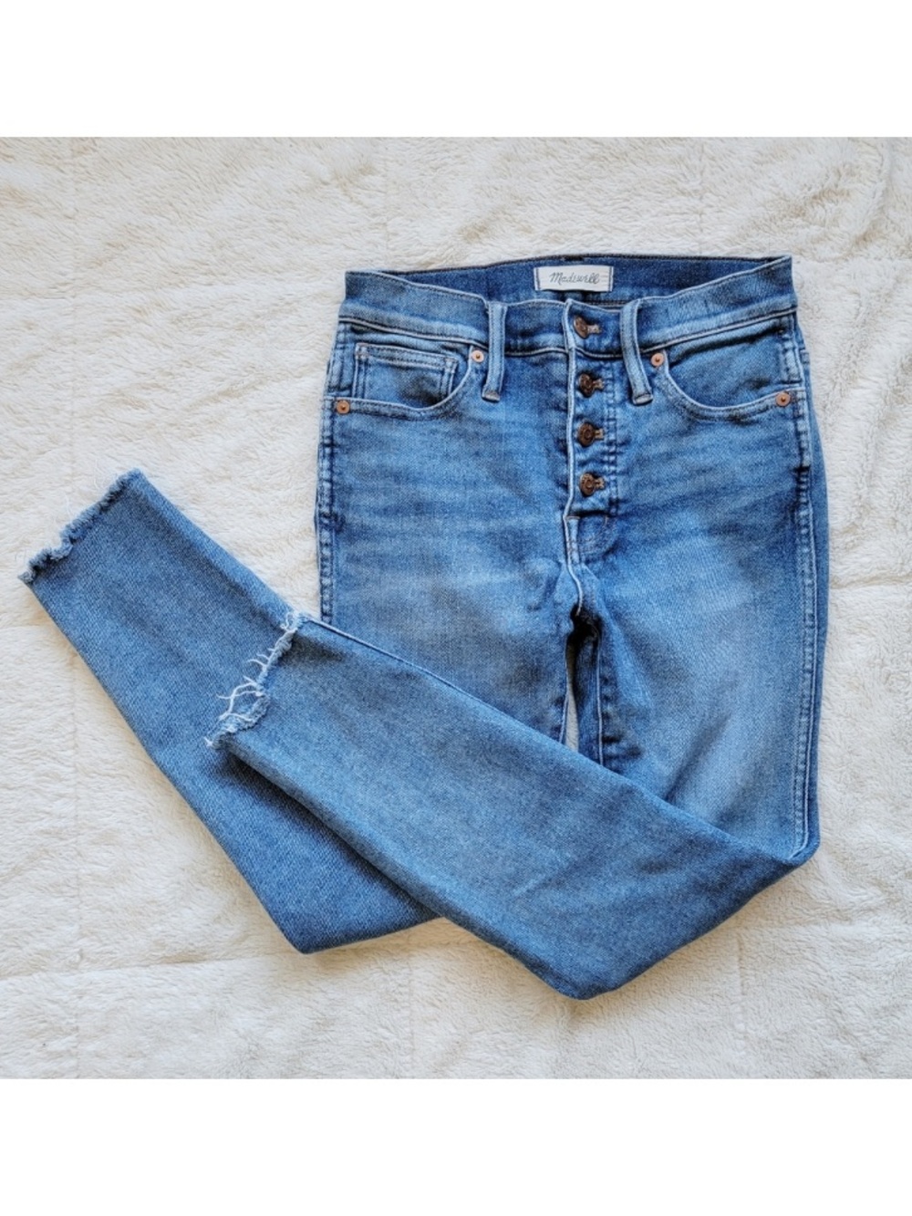 Madewell High-Rise Button-Fly Skinny Jeans in Medium Blue Wash